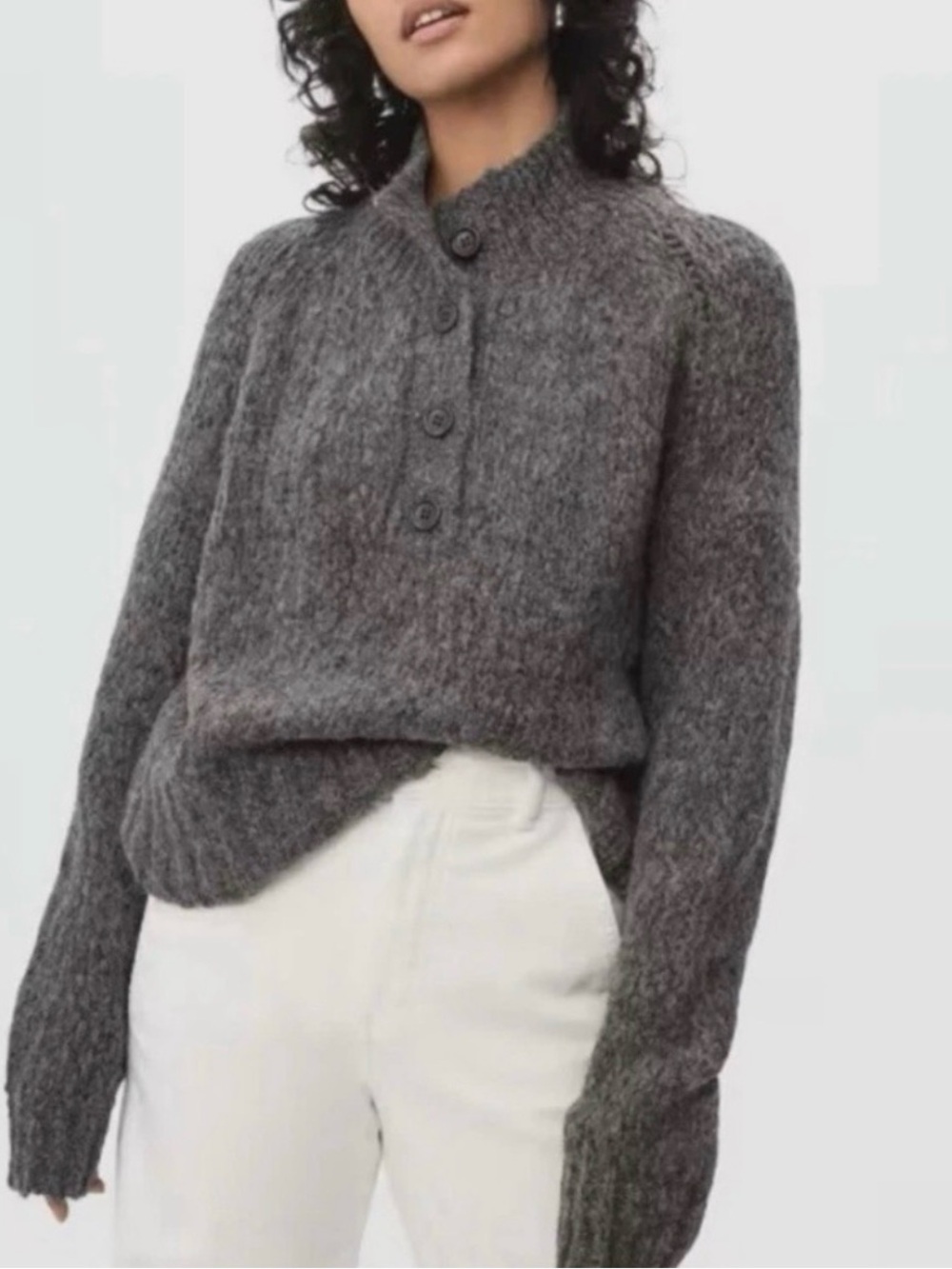 Everlane | Charcoal Lofty Knit Henley Sweater